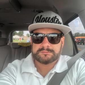 Meet your Posher, Dorian alberto